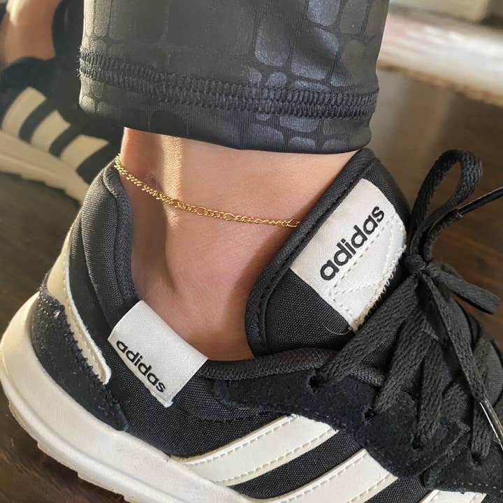 GoldFi - Wholesale Link & Chain Necklace - 18k Gold Filled 2mm Rounded 3x1 Figaro Chain1