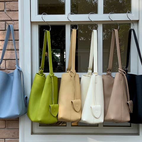 Pretty Persuasions - Wholesale Tote Bag - Women's - P25049 One-Shoulder Tote Bag w/Matching Bag Charm