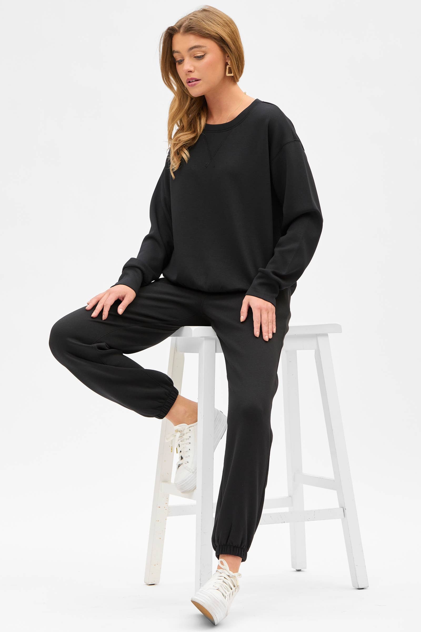 Dear Scarlett - Wholesale Lounge Set - Women's - Crew Neck Pullover + Jogger Set TRVSET-MALIBU19