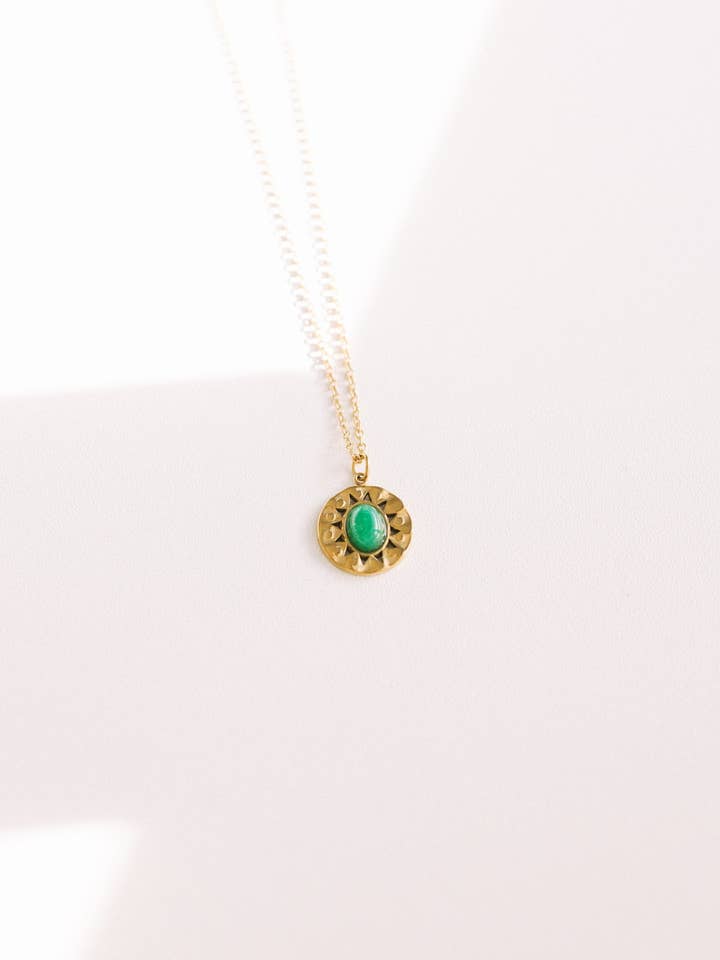 Collier Pendentif en Pierre Émeraude Wren pour la vente par BELJOY