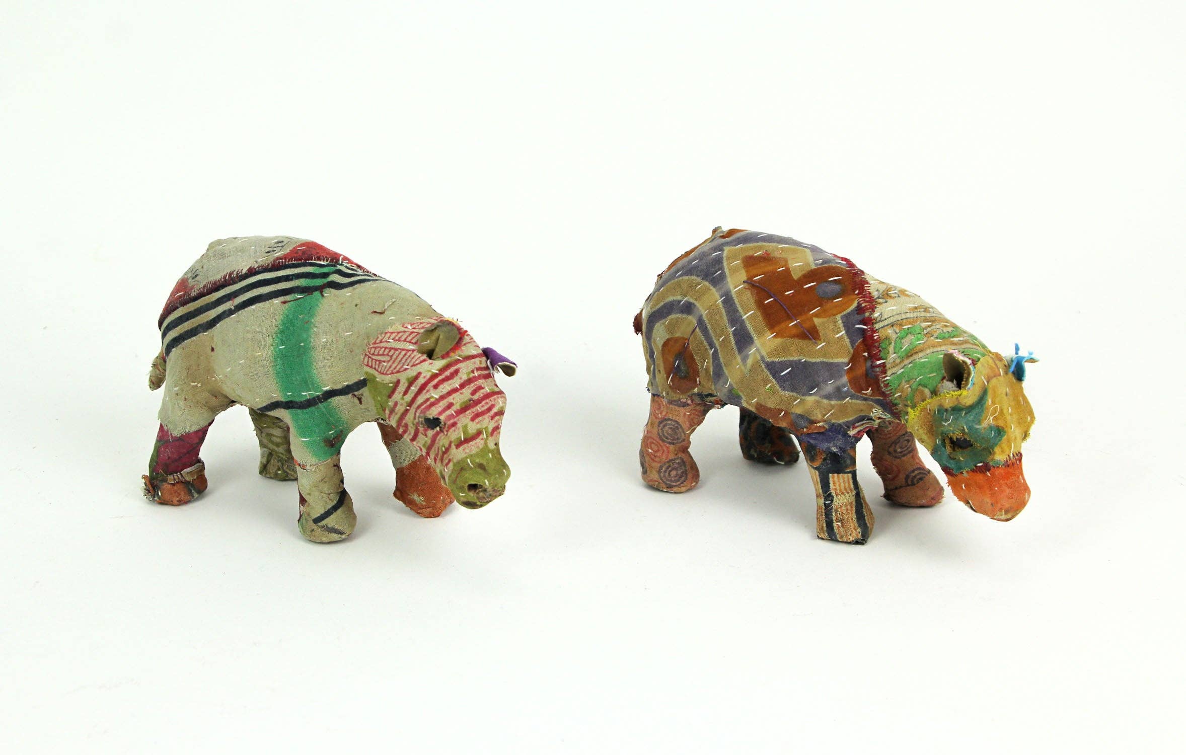 Things2Die4 - Wholesale Decorative Figurine - Handcrafted Vintage Look Sari Cloth Fabric Paper Mache Bear1