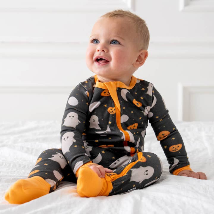 Dreamland Baby - Wholesale Sleepsuit - Baby - Baby Bamboo Pajamas w/ DreamCuffs® - Ghosts
