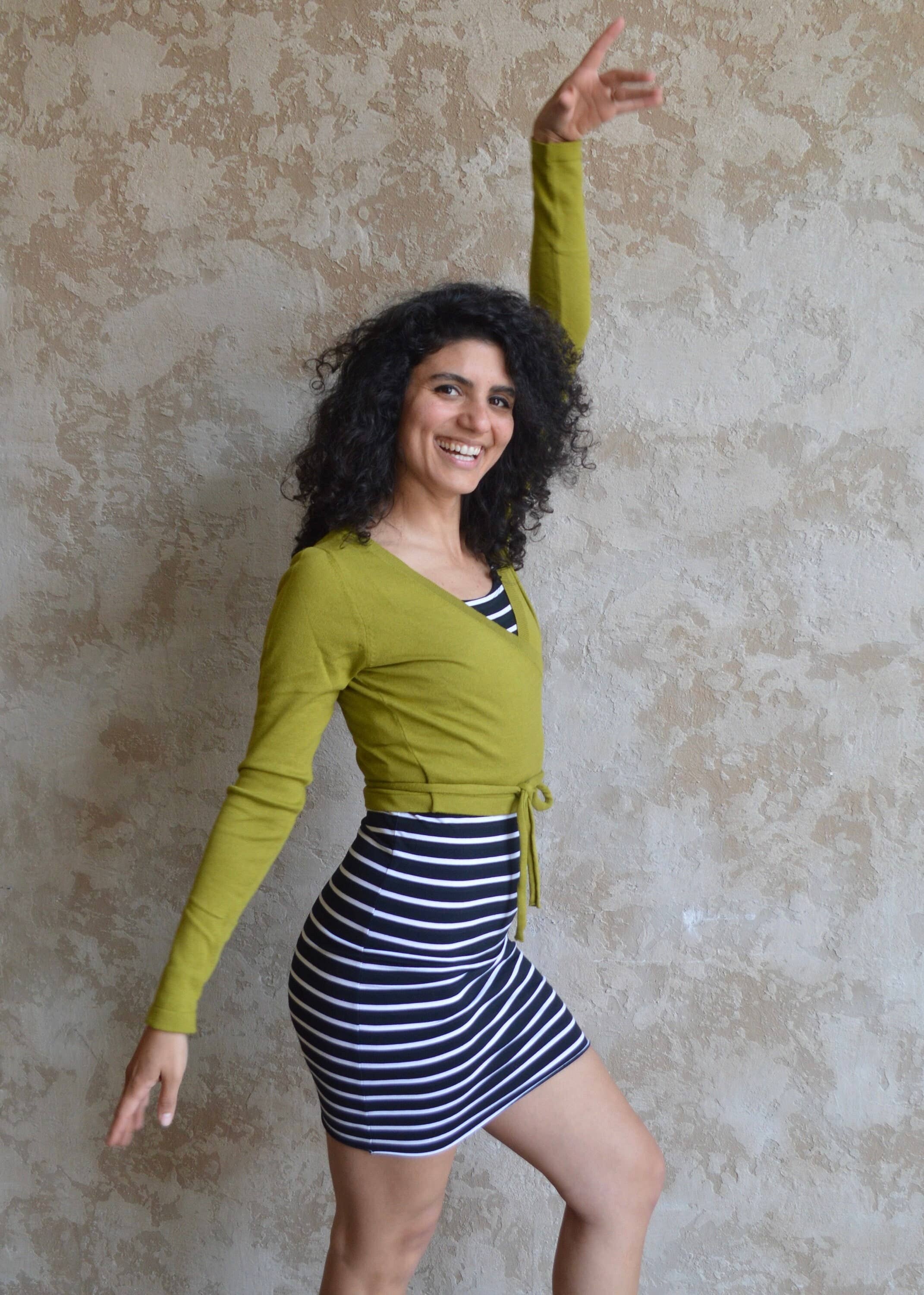 UNA PLUMA - Wholesale Knit Sweater - Women's - Colibrí Wrap Sweater - Organic Cotton Wrap4