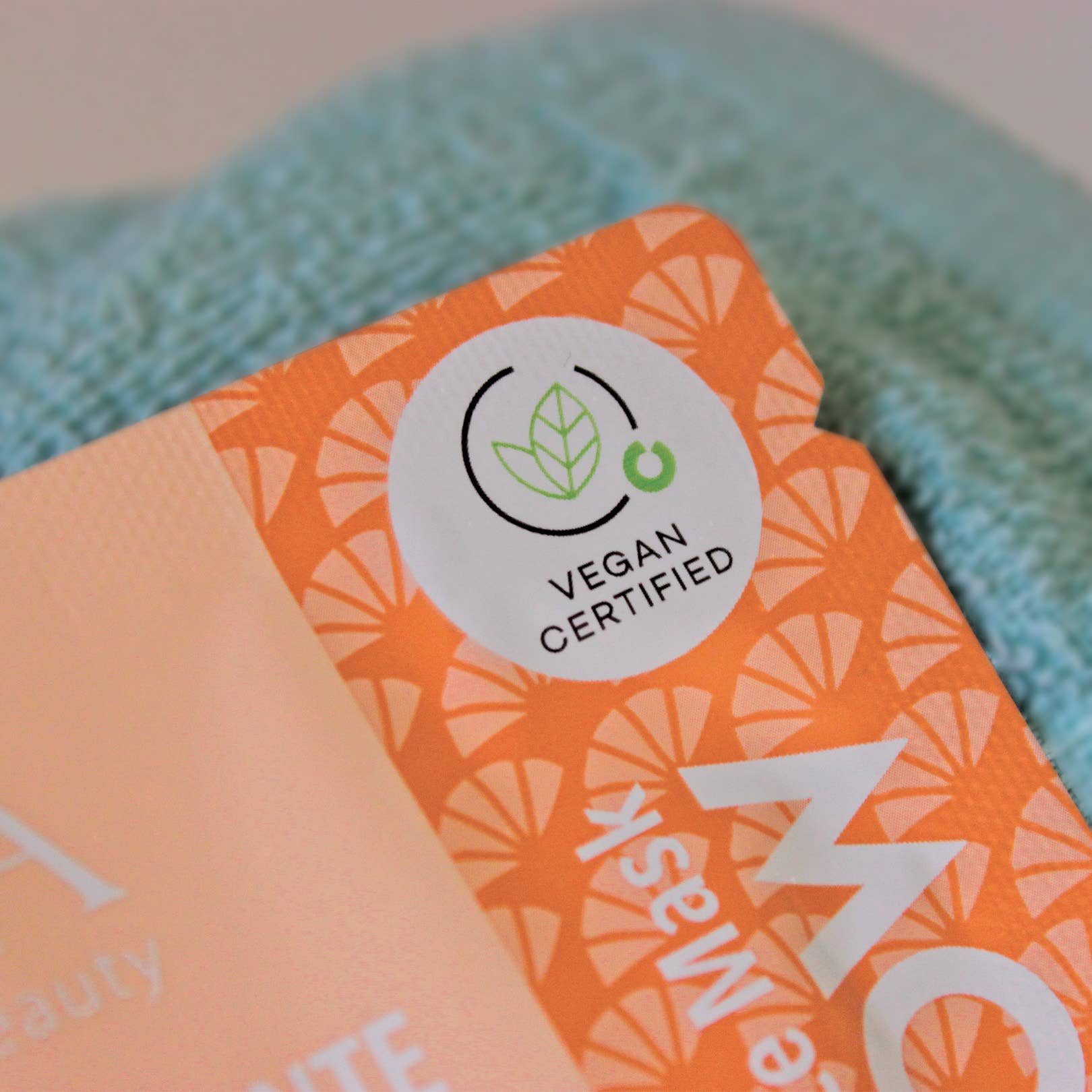 PERDERMA – wholesale Skincare face mask – Plumping and Brightening Face Mask4