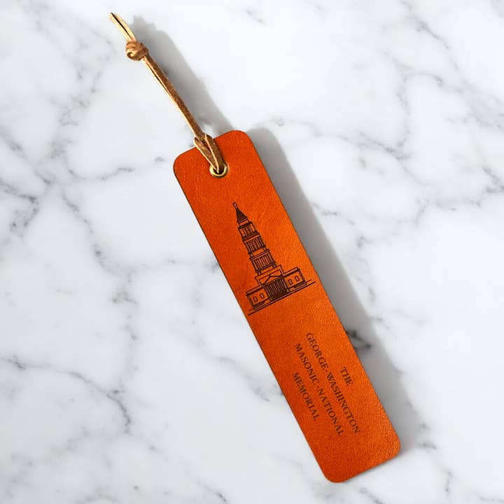 Marcapáginas de cuero grabado - Memorial Nacional Masónico GW para venta al por mayor de Sophisticate Supply Co.