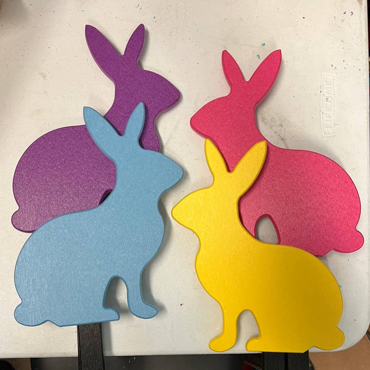 Piquet de jardin en polyéthylène Bunny pour la vente par Tom The Turner