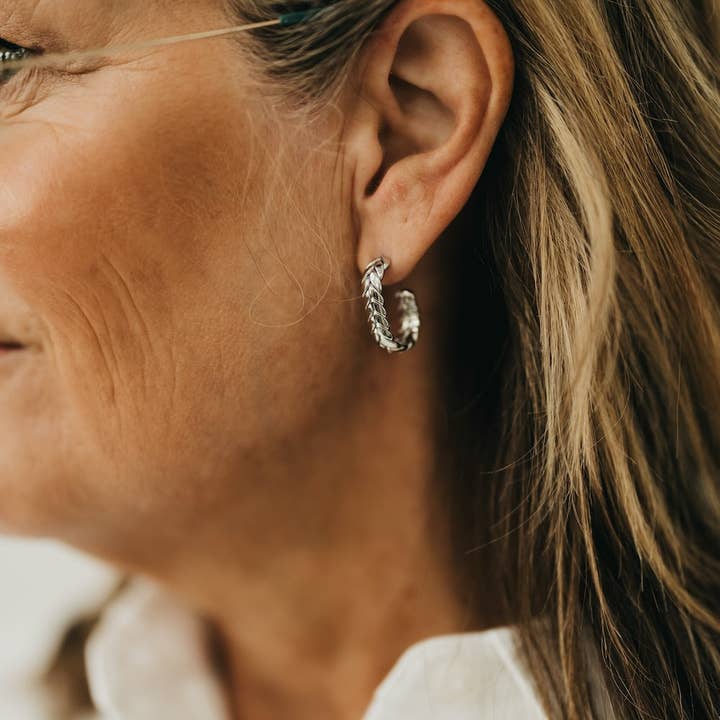 Pretty Simple - Wholesale Hoop Earrings - Braided Oval Hoop Earrings - WATERPROOF3