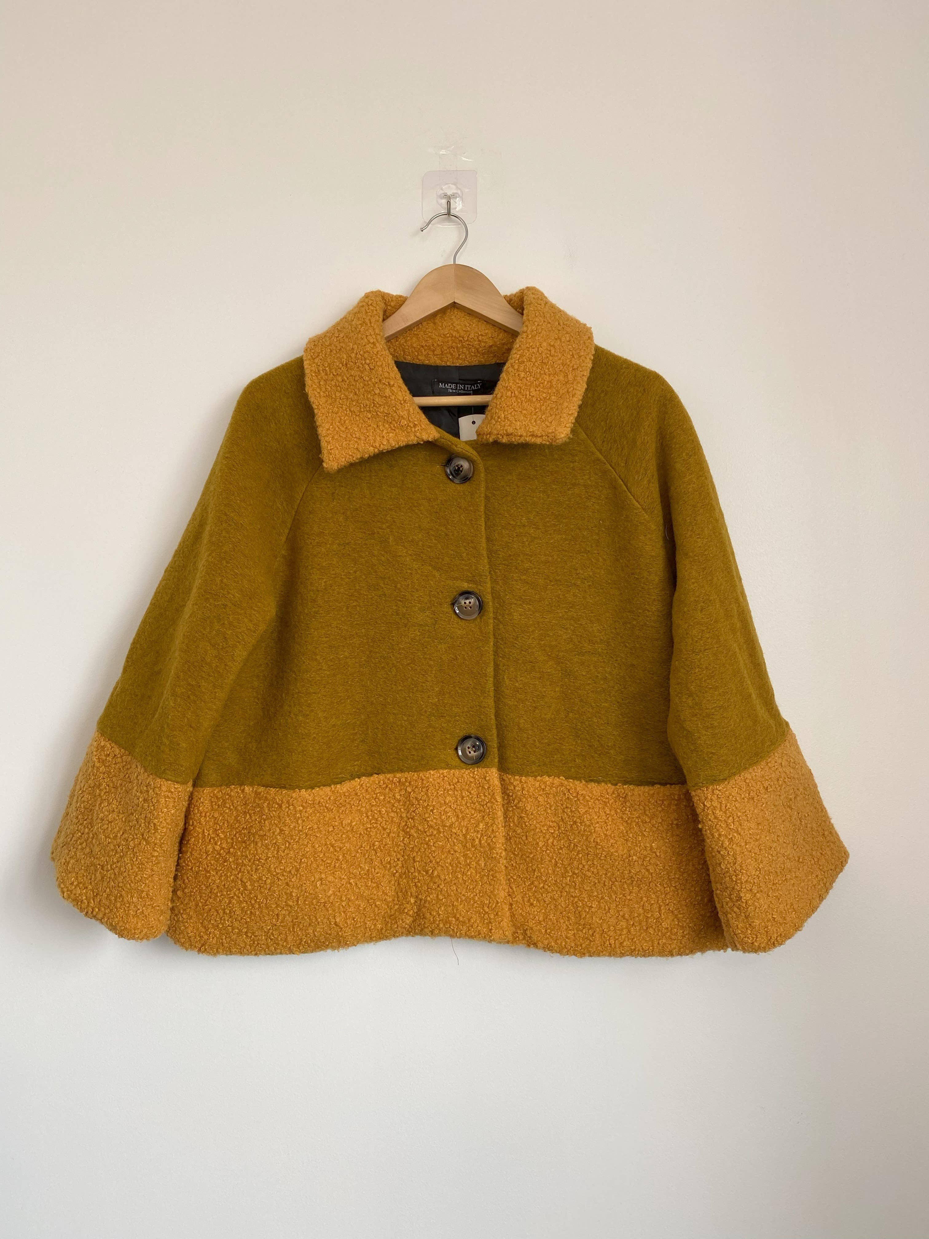 ORNELLA PARIS - Wholesale Jacket - Women's - Buttoned wool jacket BLL-V9901012