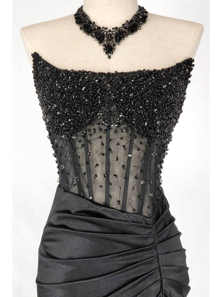 Chicas - Vente Robe de soirée – femme - Robe bustier en satin avec corset à perles et sequins C8315