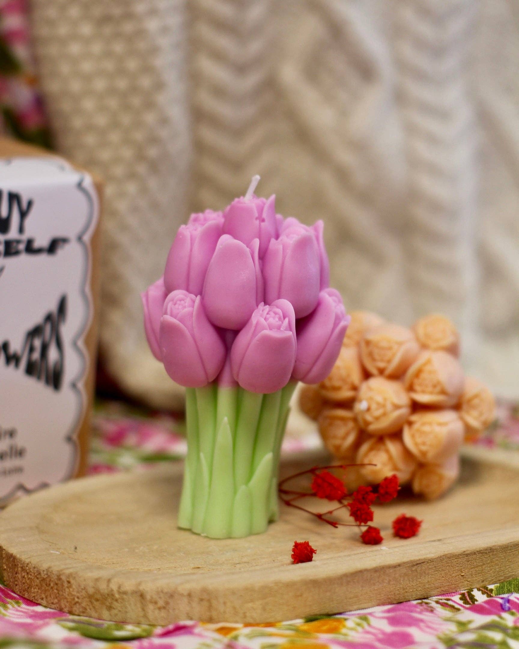Meet me at the corner - Wholesale Grappige kaars - Boeket tulpen kaars6