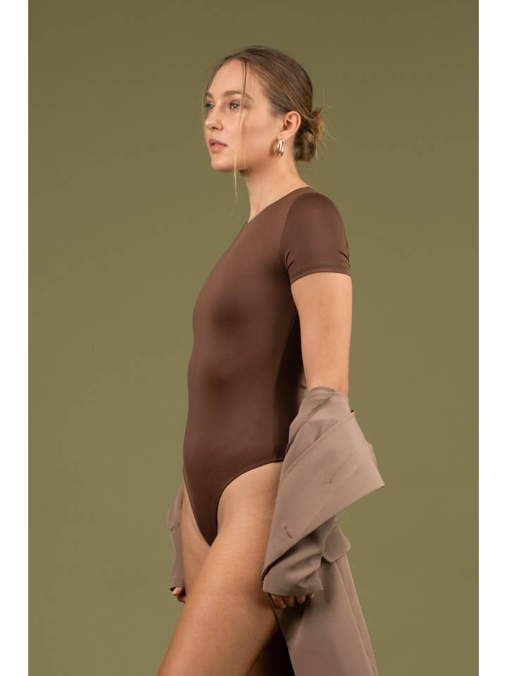 The Workshop Studio - Wholesale Blouse - Women's - REVERSIBLE ROUND NECK SHORT SLEEVE BODYSUIT