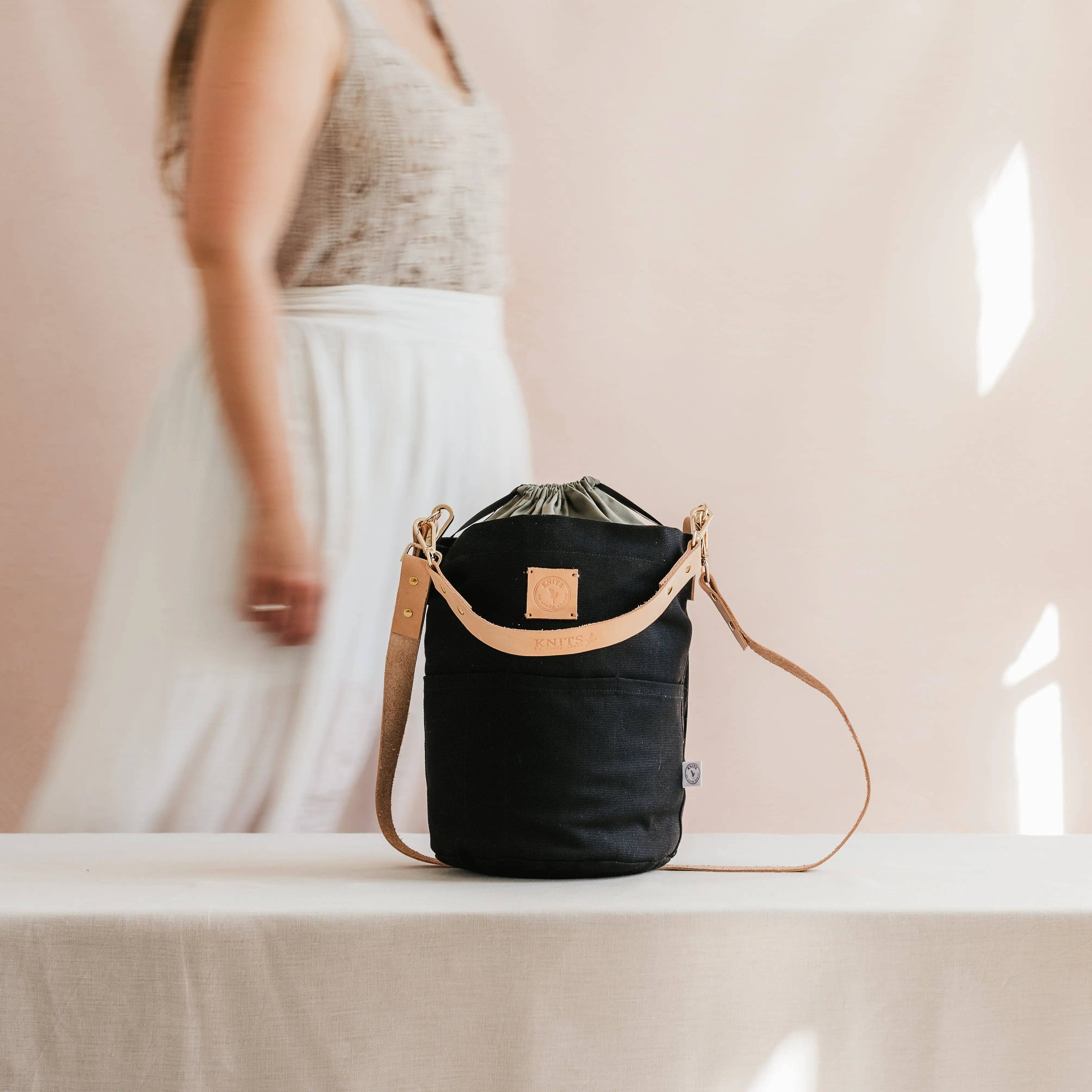 KNITS by ce AB - Wholesale Knitting/Crochet Supplies - KNITS bag2