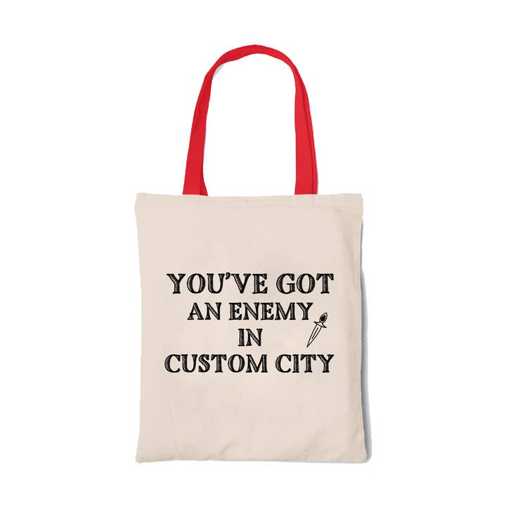 Du har en fjende i CUSTOM CITY - Lærredstaske for engroshandel hos Calm Down Caren