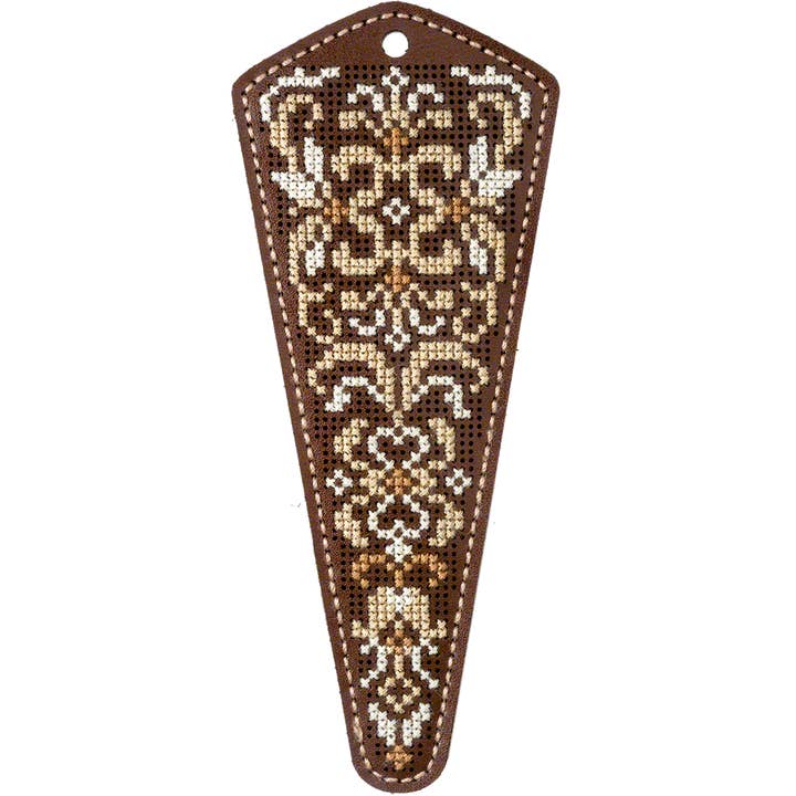 HobbyJobby – wholesale Embroidery/cross-stitch supplies – Scissor Case Needlecraft Kit - Leather Scissor Case2