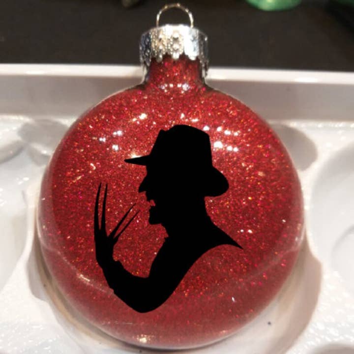 Freddy Krueger Ornamento à Prova de Brilho Natal por atacado de Witchcrafted in MI