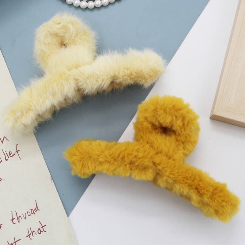 ACCITY - Wholesale Hair Clip - Women's - MULTICOLOR FAUX RABBIT FUR HAIR CLAW CLIP TWIST_CWAHA015328