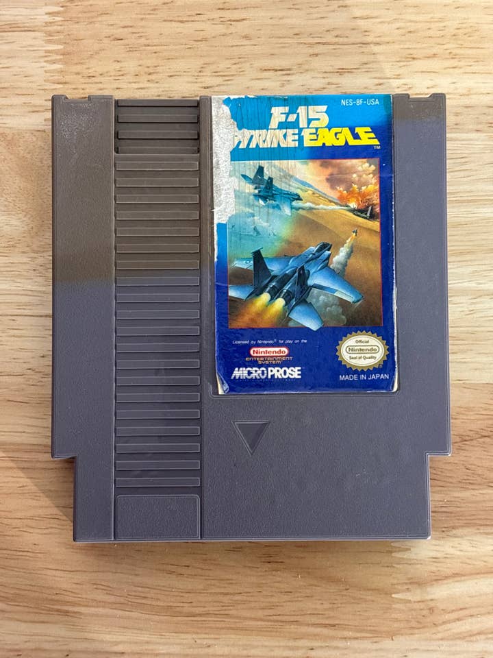 F-15 Strike Eagle für den Großhandel von Chronic Cards