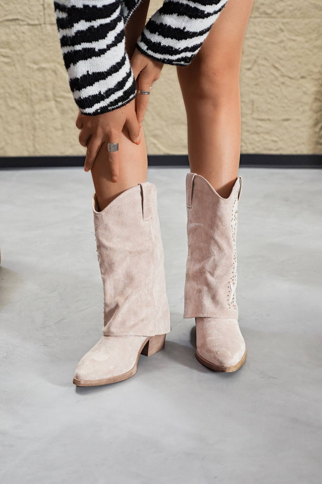 ERYNN - Wholesale Booties - Women's - cuffed cowboy boots - Heather6