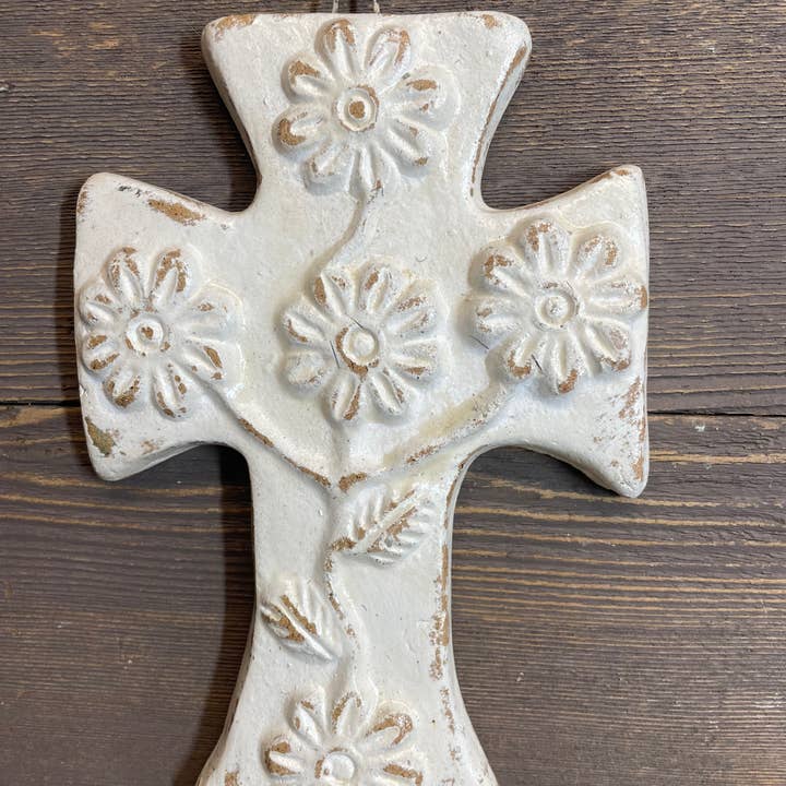 My Amigos Imports - Vendita all'ingrosso Crocifissi - Daisy White Wall Cross-ER-Fatto a mano-Fiore-Argilla-5x8-Bianco0