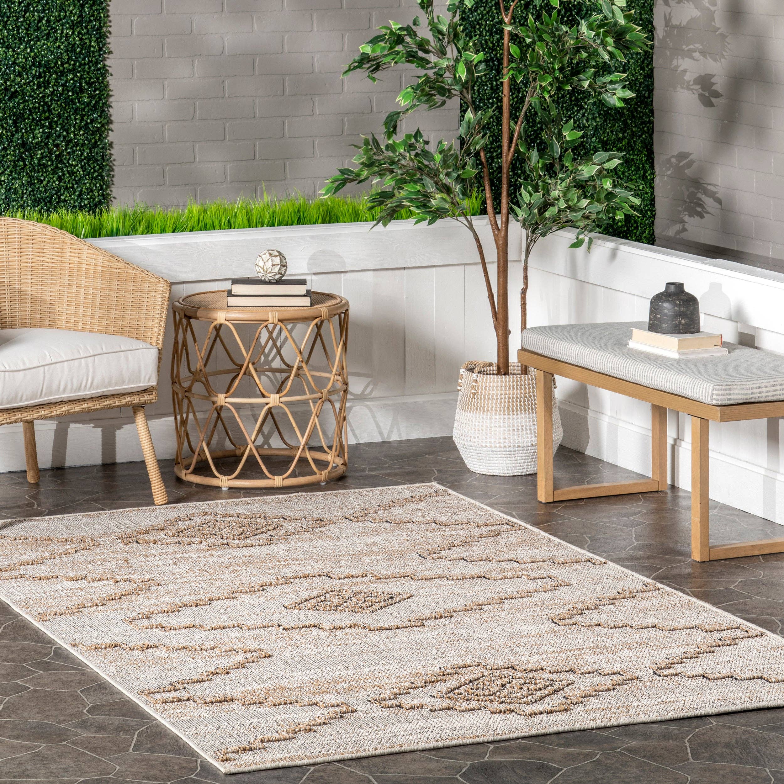 Beige Tapis intérieur/extérieur Izetta Southwestern High-Low en vente sur Faire1