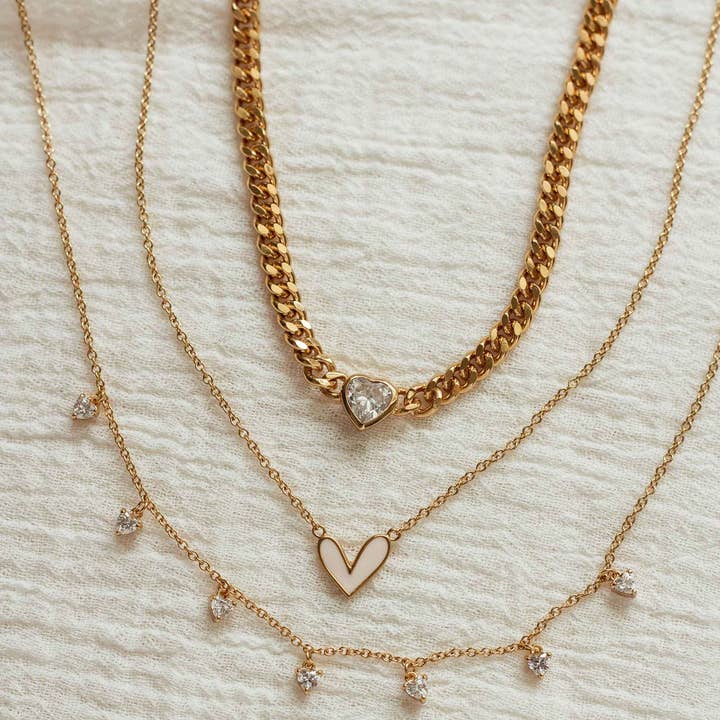 Everly Made - Wholesale Pendant/Charm Necklace - Chase Heart Necklace