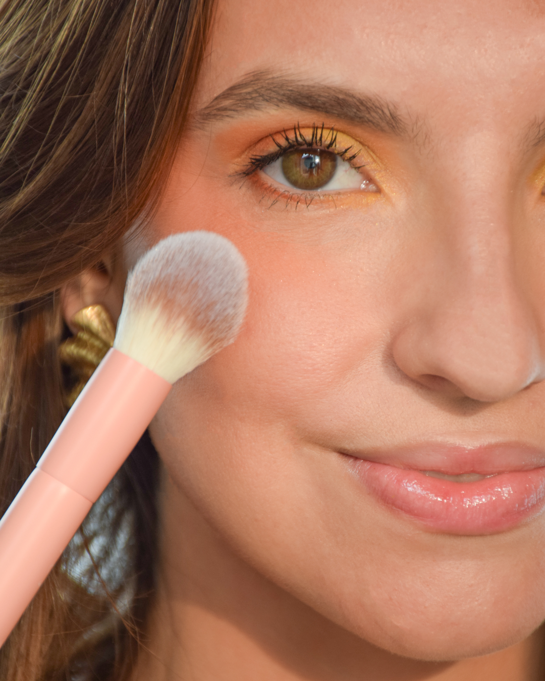 Eugénie de Jaham Maquillage Naturel Français - Wholesale Cheek/Face Makeup Brush - 2-in-1 tinted brush3