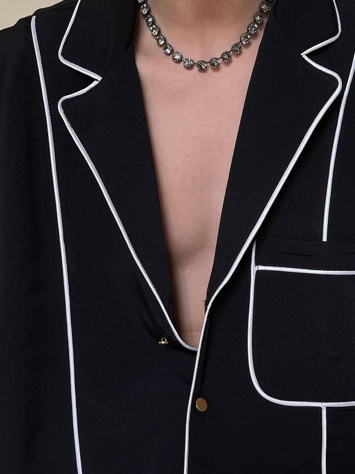 Nero Camicia pigiama nera Nº8 in vendita all'ingrosso su Faire0