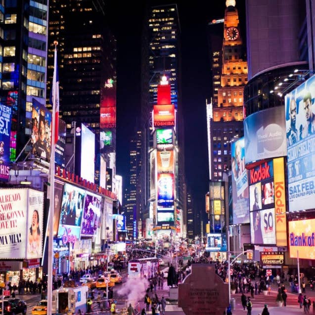 Puzzle de 1500 pièces Soirée sur Time Square pour la vente par Wuundentoy