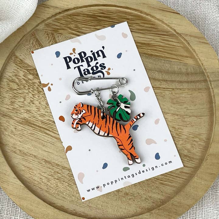Broche de madera: Tigre para venta al por mayor de Poppin' Tags Design