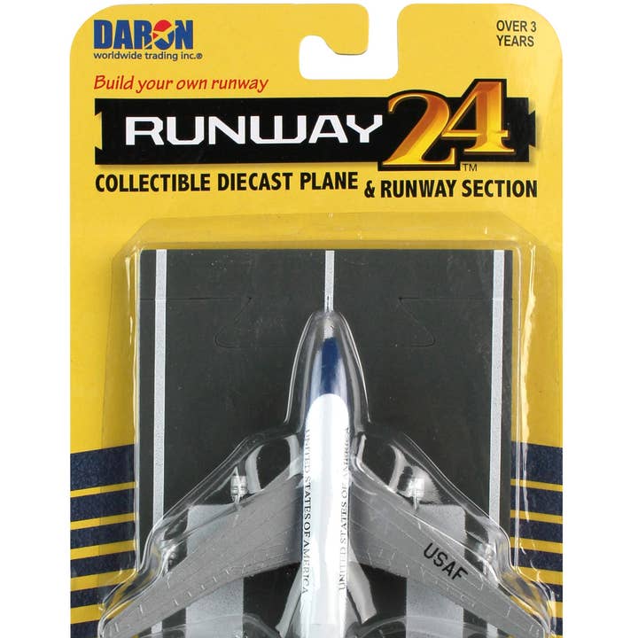 RW015 Runway24 Air Force One VC25/747 von Daron Toys für den Großhandel von Daron Worldwide Trading