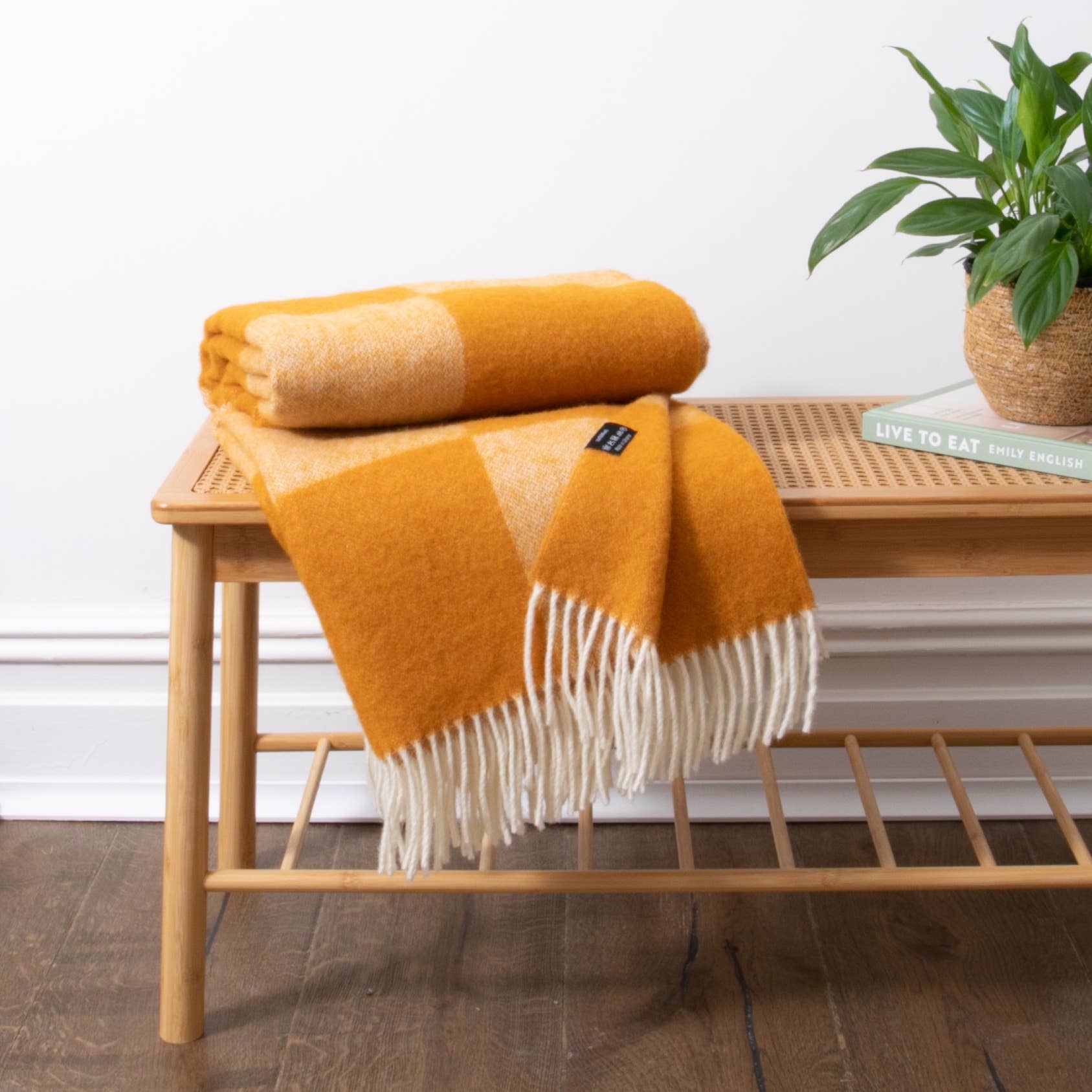 Native Natural - Wholesale Throw blanket - Checkerboard Orange Wool Blanket