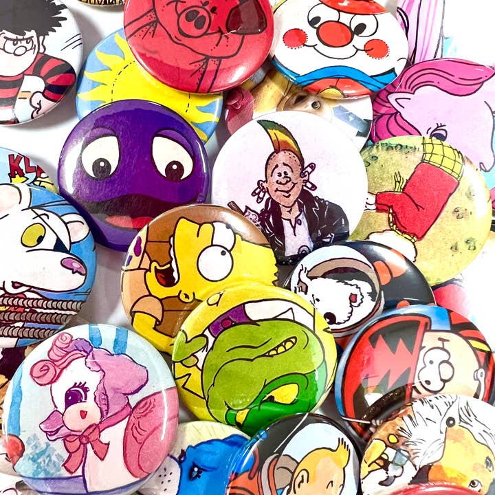 Bite Your Granny - Wholesale Lapel Pin/Button - X25 Upcycled Comic / Story Caricature Badge Assortment