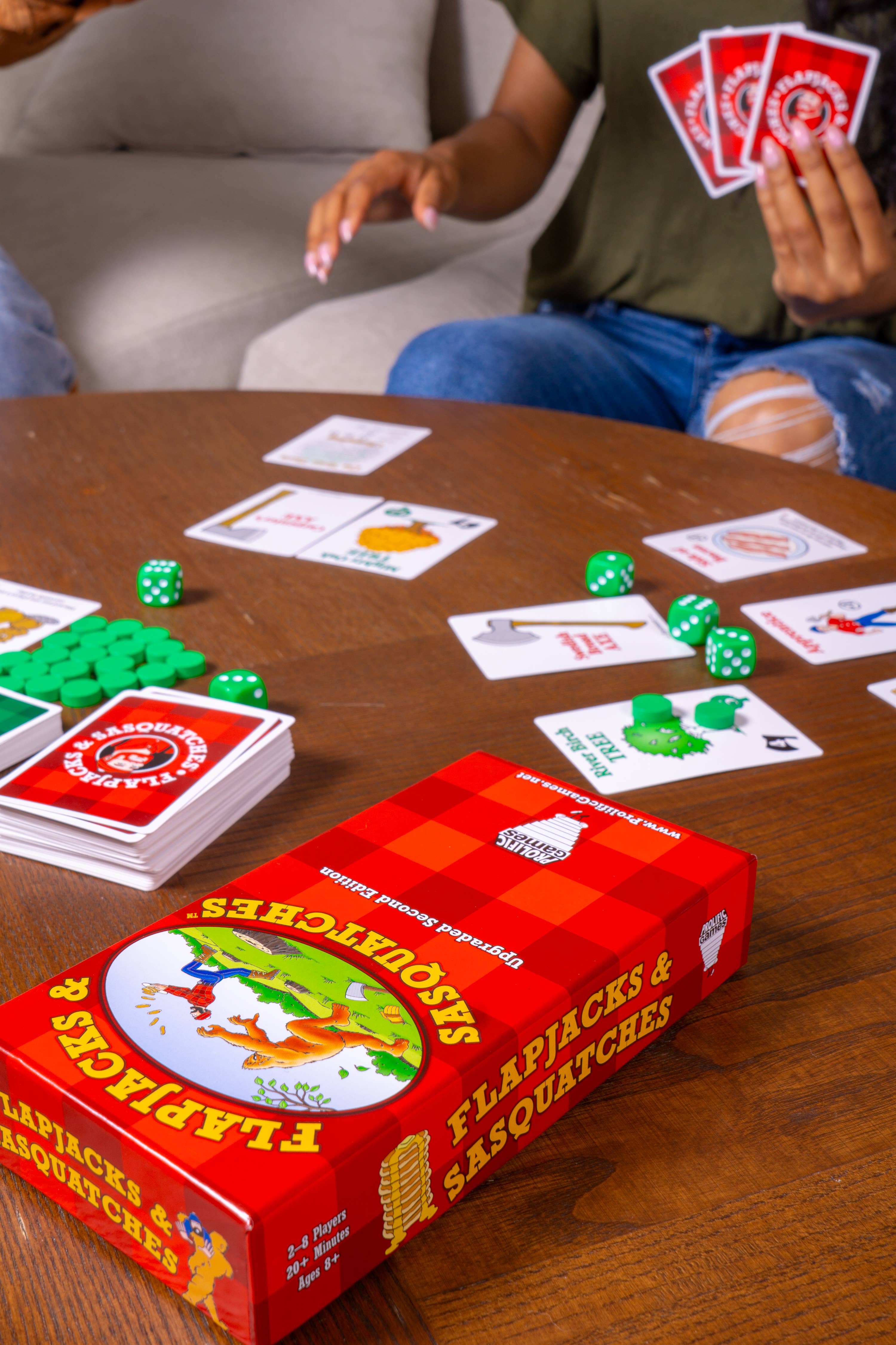 Left Justified Studio & Prolific Games - Wholesale Kaartspel - Flapjacks & Sasquatches — Een houthakkerskaartspel voor het hele gezin14