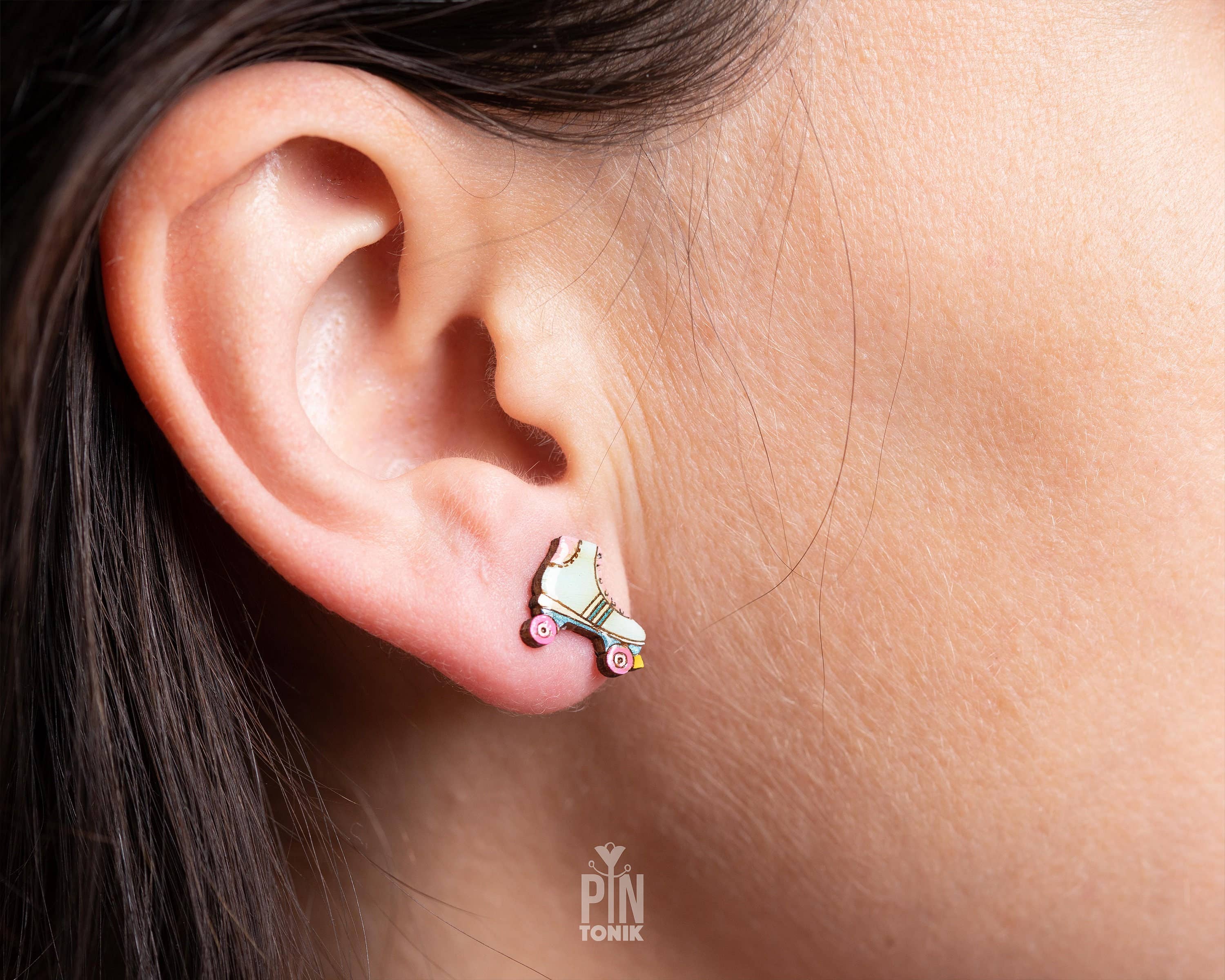PinTonik - Wholesale Stud/Post Earrings - 90s Funky Roller Skates Stud Earrings - Retro Derby Gift2