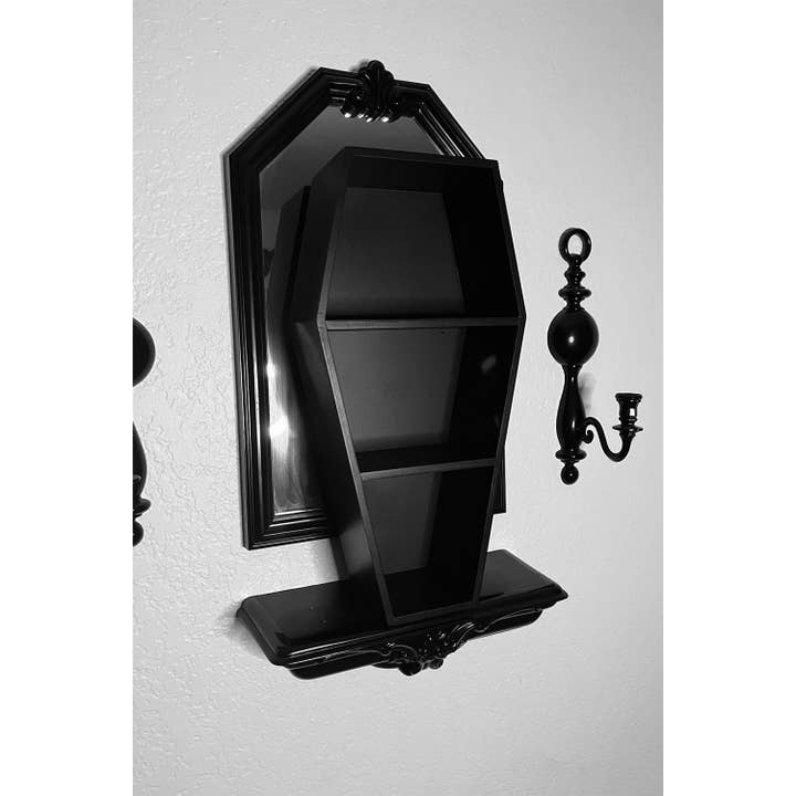 vampirefreaks – wholesale Wall-mounted shelf – Deluxe Goth Coffin Shelf1