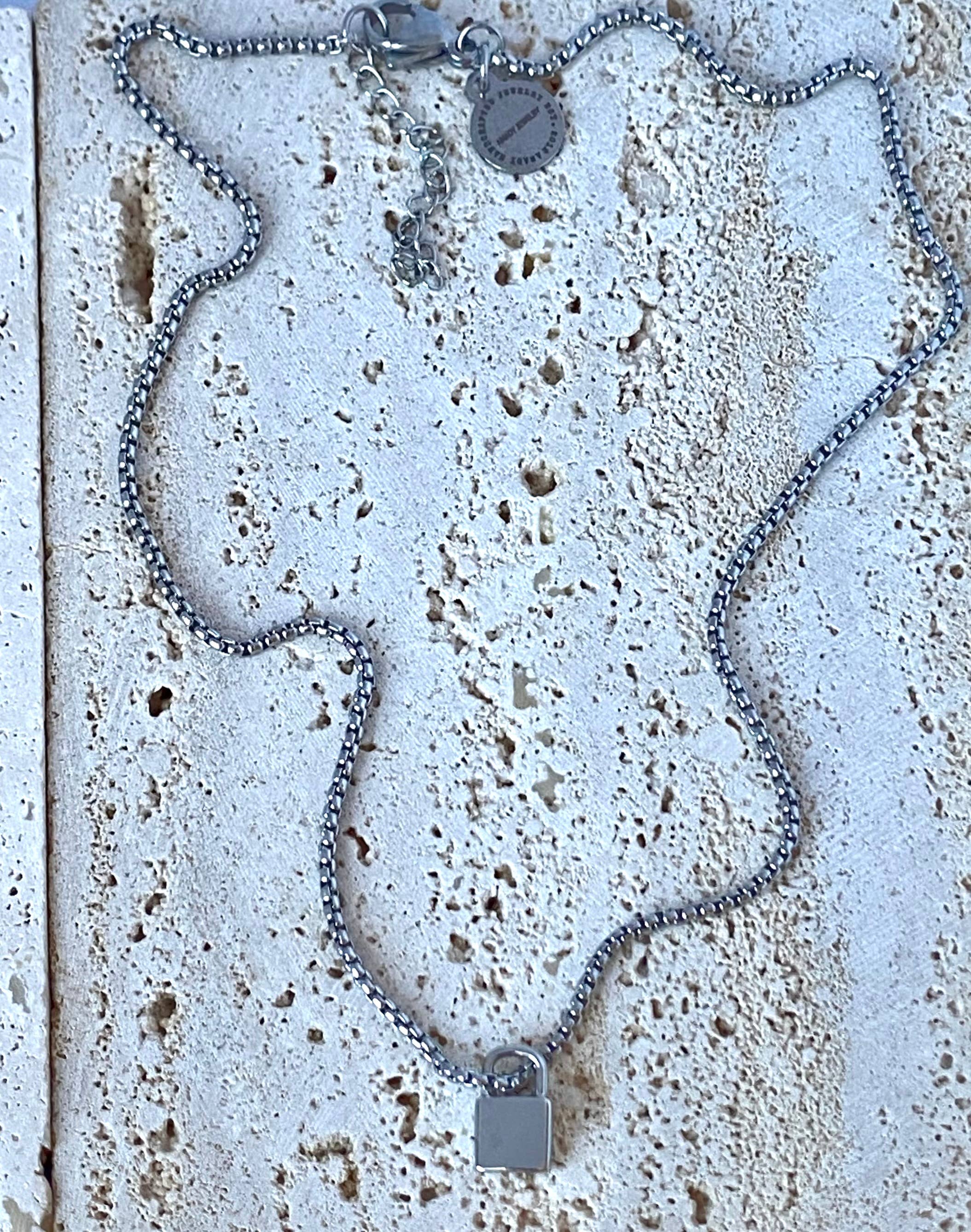 Amady Jewelry – wholesale Pendant/charm necklace – Silver or gold Padlock charm pendant necklace stainless stee6