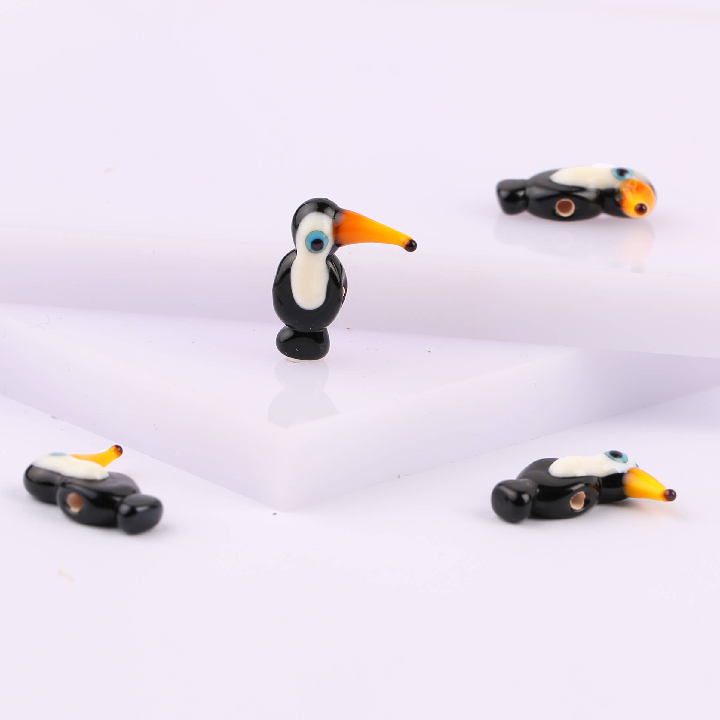 Adamodart - Wholesale Beads - Murano Glass Toucan bird bead, drilled bracelet supplies1