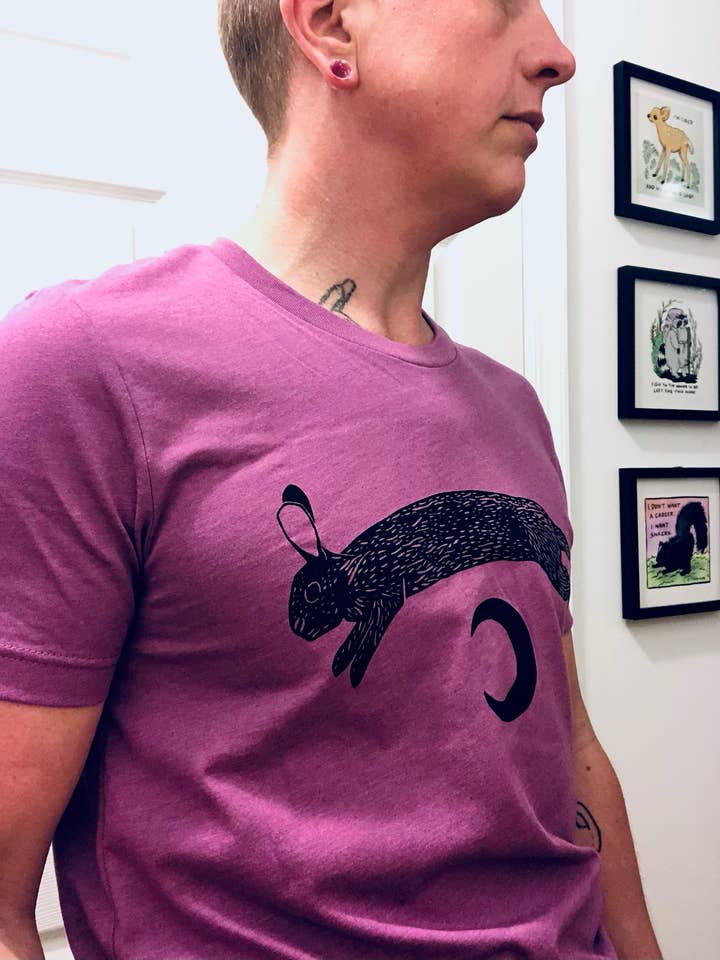 Critter Butts – T-shirt estampada - Unissexo por atacado – T-shirt Bun Over The Moon - Coelho3