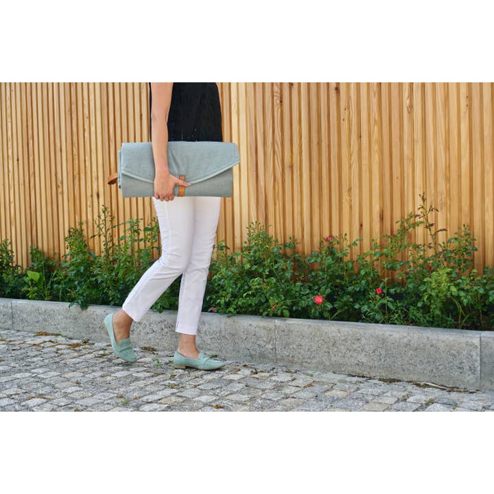 Labbvenn – Engroshandel Kæledyrsmåtte – Hund – Okka kompakt og alsidig rejsemåtte til kæledyr34