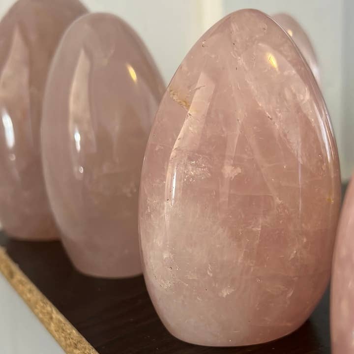 Big Rose quartz Crystal for room decoration for wholesale by WHOLIFECO