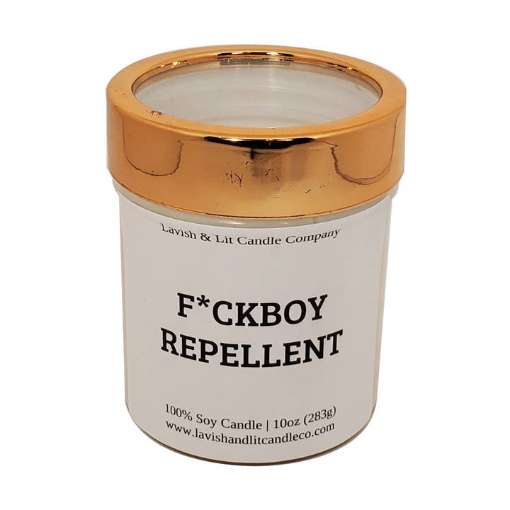 Bougie parfumée F Boy Repellent pour la vente par Lavish & Lit Candle Company