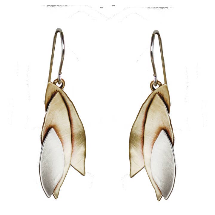 Brincos Deco Feitos à Mão em Prata e Latão por atacado de Whitney Designs Ltd.