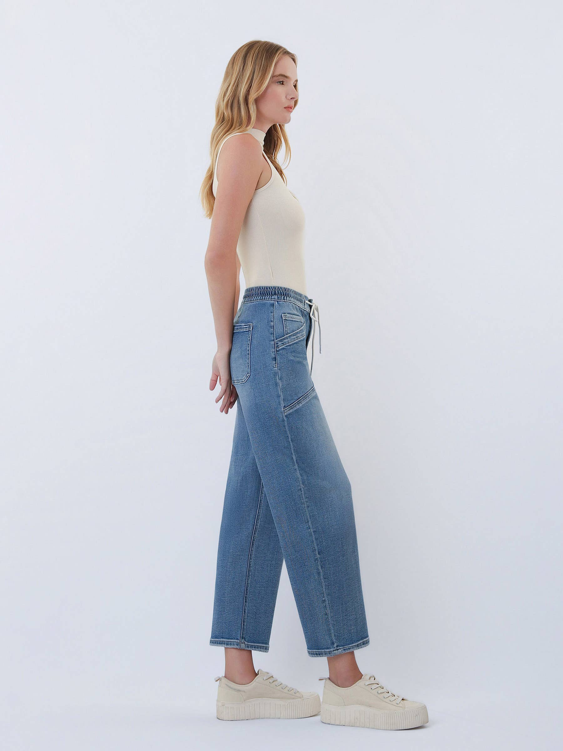 UPSTANDING HIGH RISE ELASTIC WAISTBAND WIDE BARREL JEANS V3648 for wholesale on Faire6