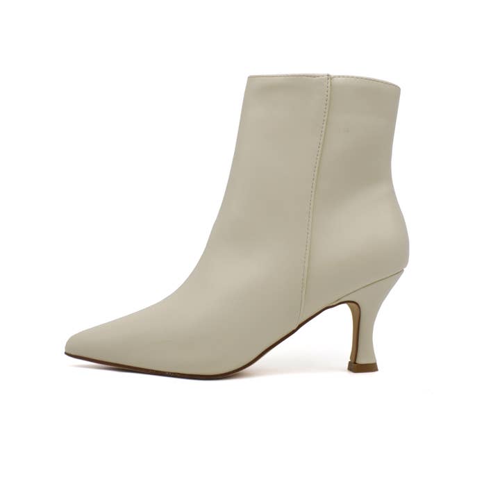 Elegant Heel Boot 260-46 Beige for wholesale by calzados soraia