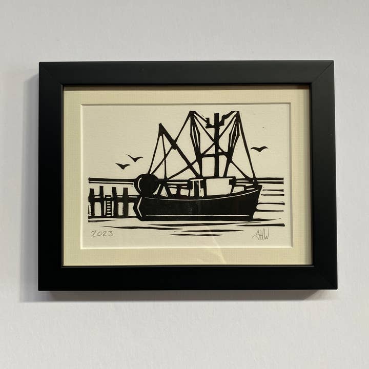 Impression linogravure signée encadrée par un bateau de pêche pour la vente par Art of Stephen Wells