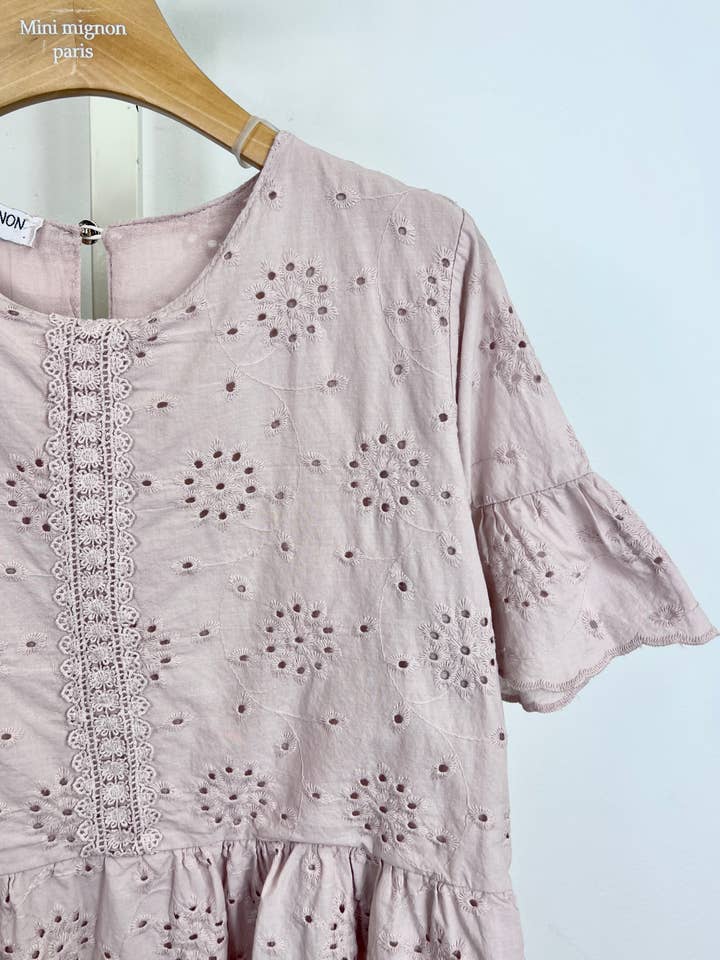 MINI MIGNON PARIS - Wholesale Dress - Kids - 3/4 sleeve cotton and English embroidery dress for girls