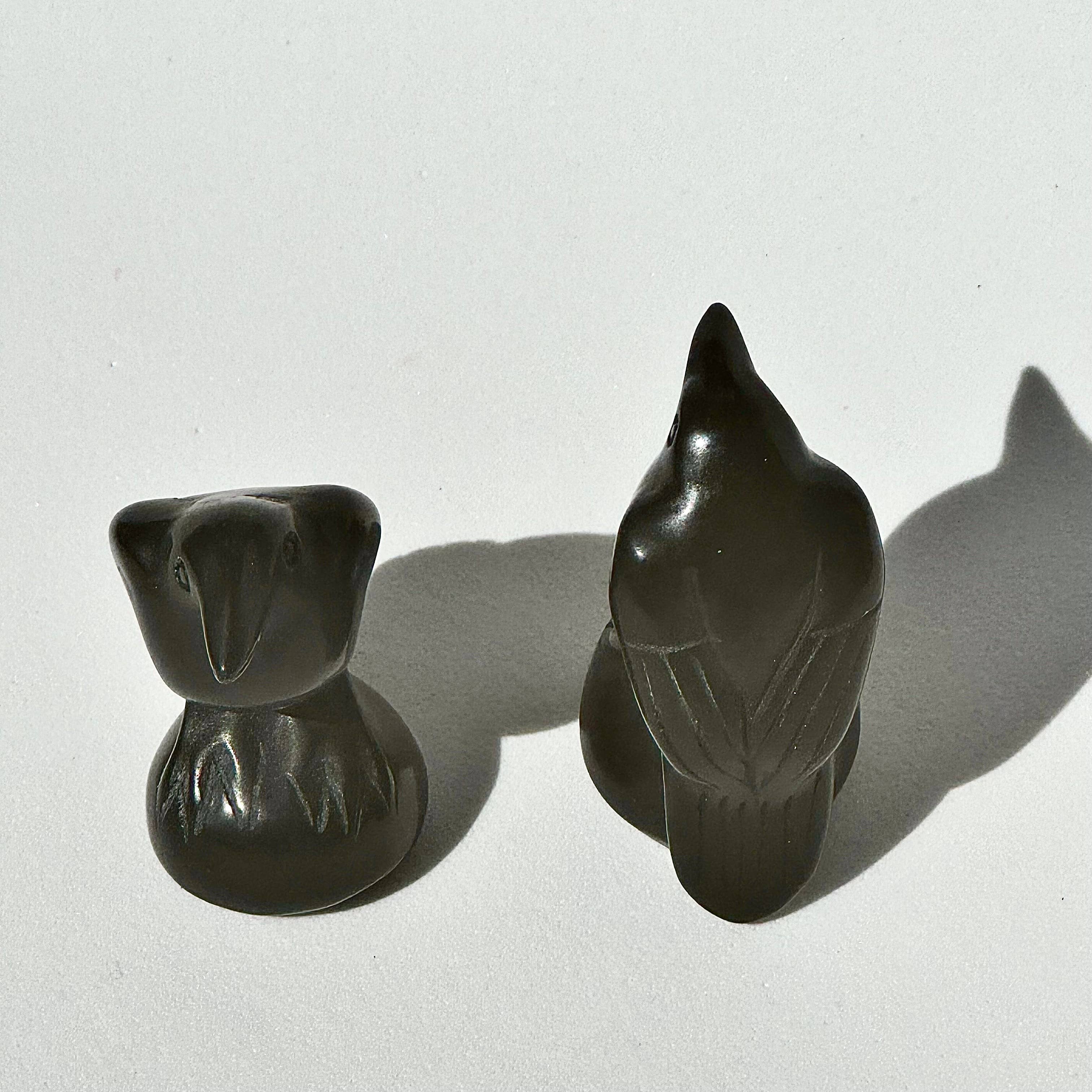 Liv Rocks – wholesale Meditation supplies – Black Obsidian Raven Carving 2