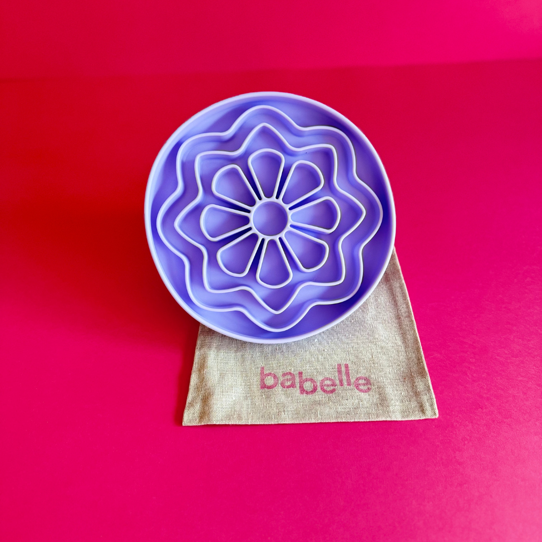 Babelle For Dogs – wholesale Pet food mat – Dog – The Petal Lickmat - Lilac 7