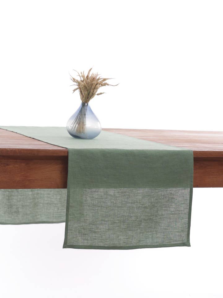 Minimalist Linen Slumber Solid Table Runner – Everyday for wholesale by Live Linen