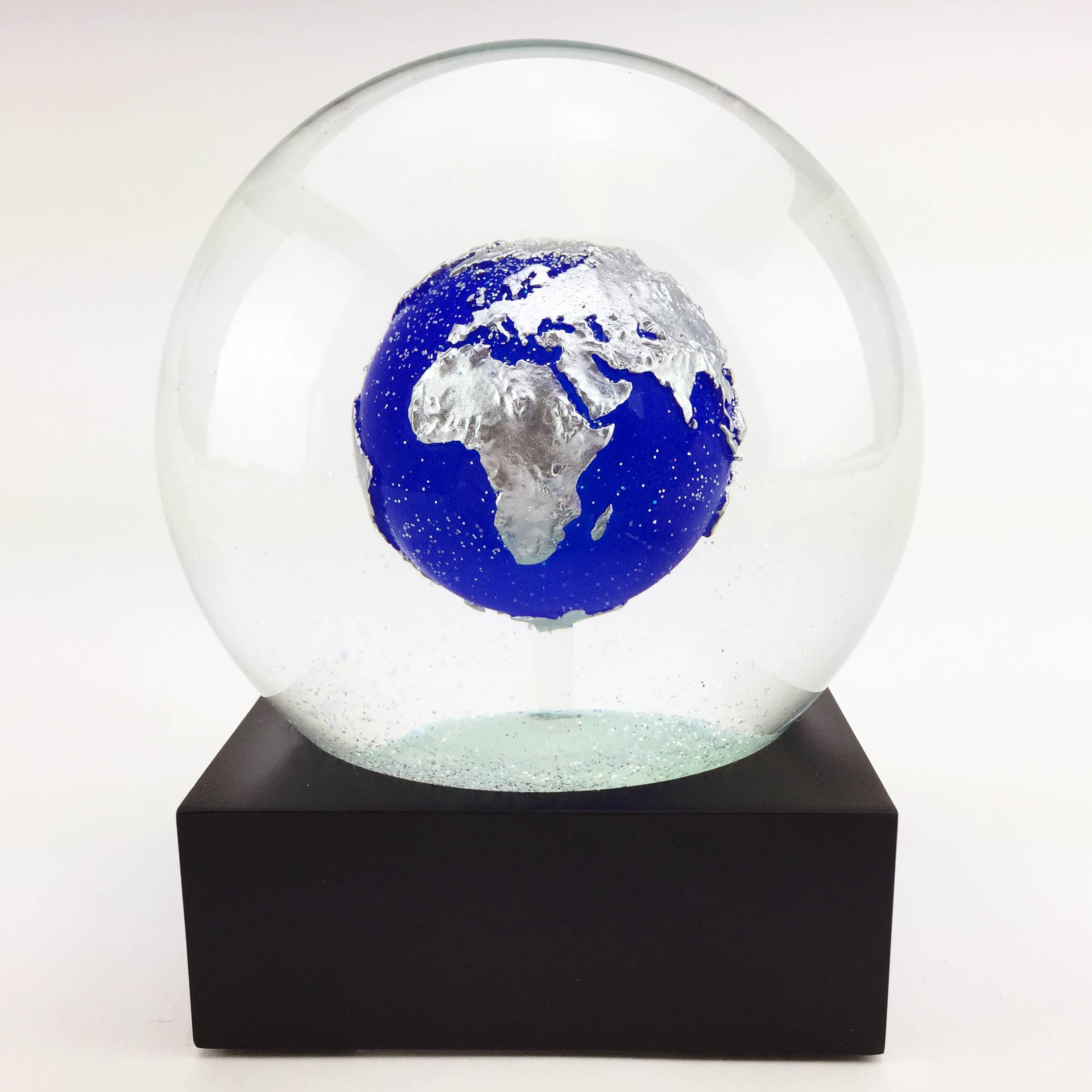 CoolSnowGlobes - Wholesale Snow Globe - Big Blue Marble Snow Globe4
